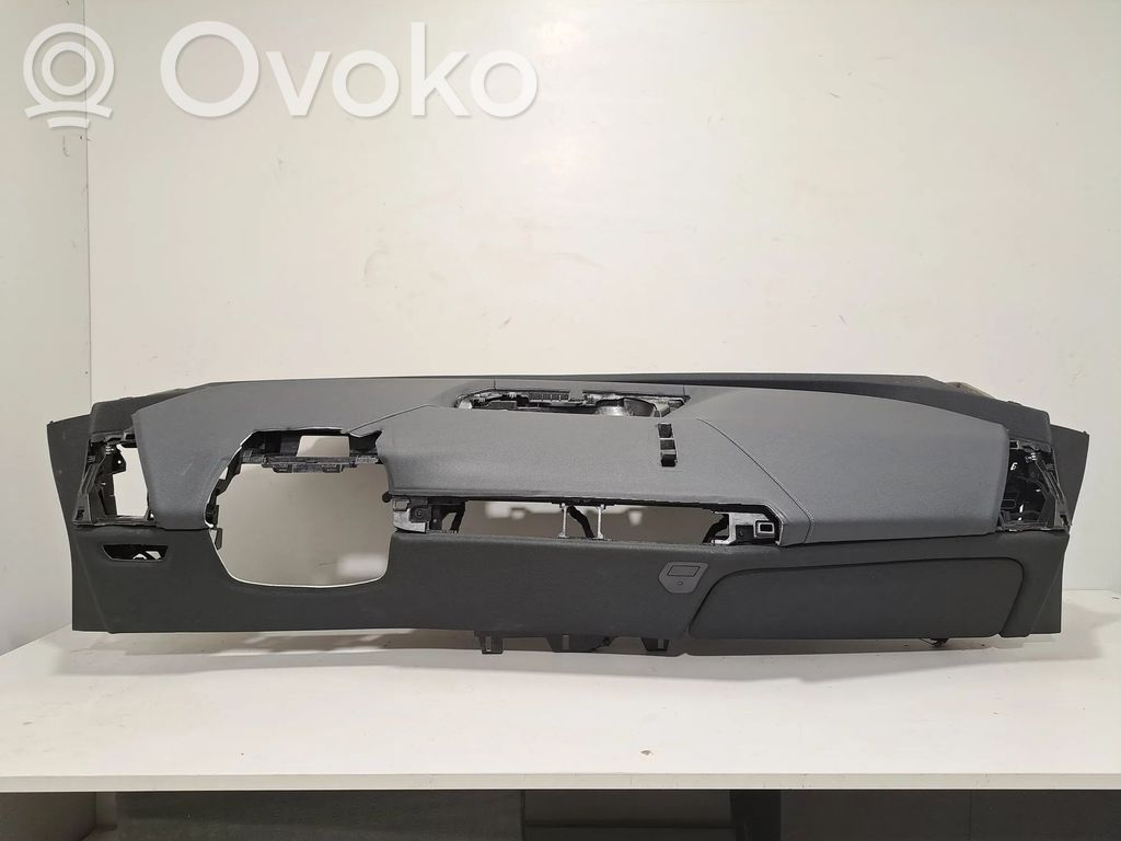 BMW iX Panelė 