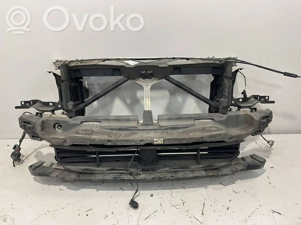 BMW 7 G11 G12 Pannello di supporto del radiatore 