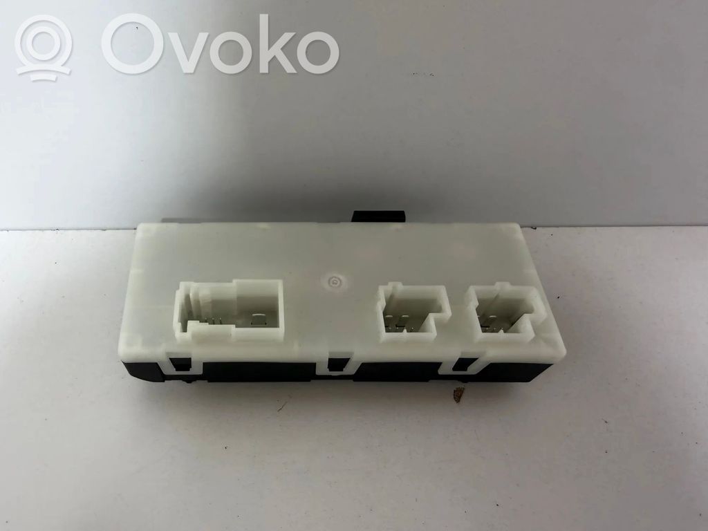 Tailgate/trunk control unit/module   5A19DB2,9852925