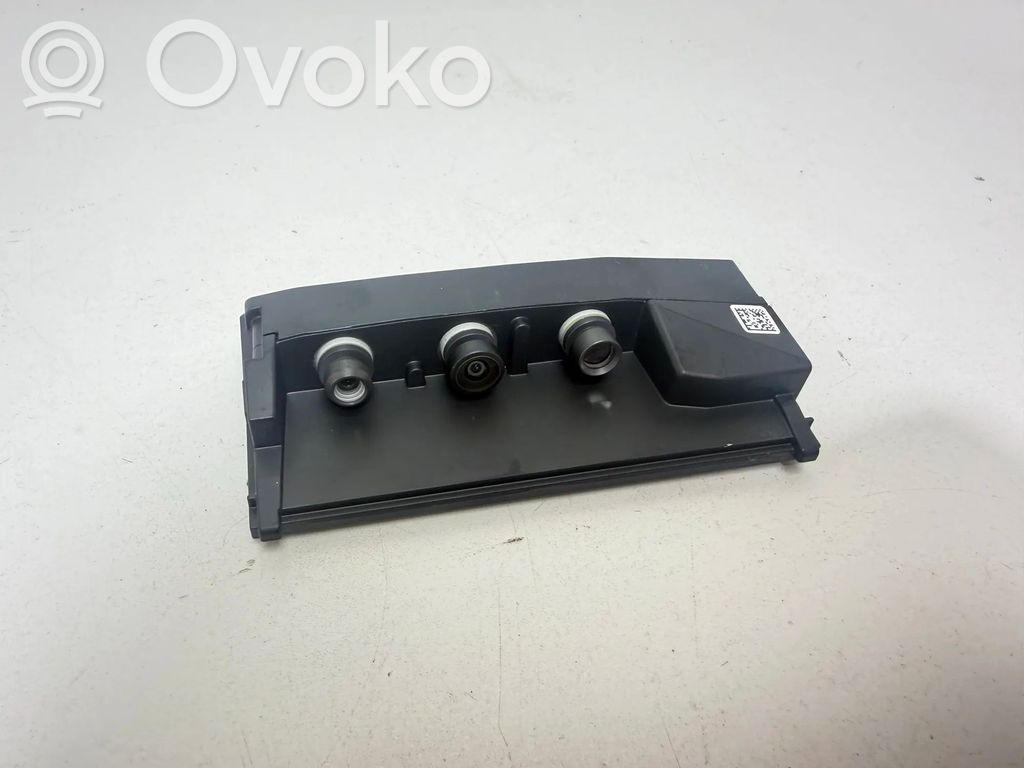 BMW X3 G01 Windshield/windscreen camera 