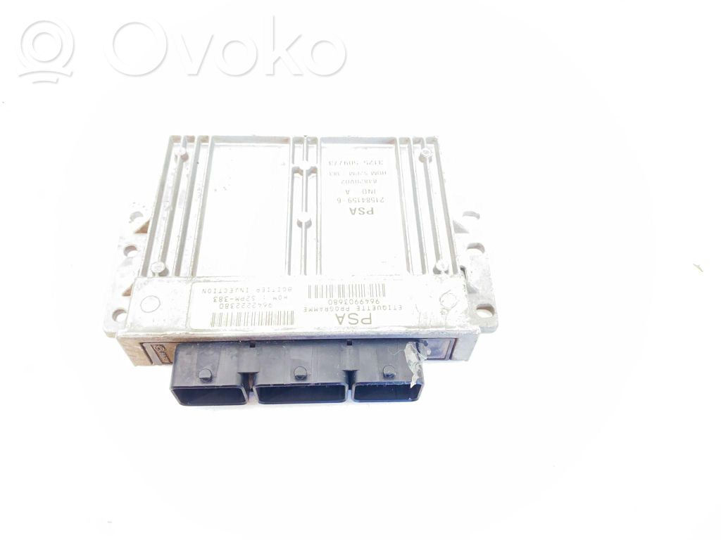 Engine control unit/module   1940KG,1940KG,1940KG,215841596