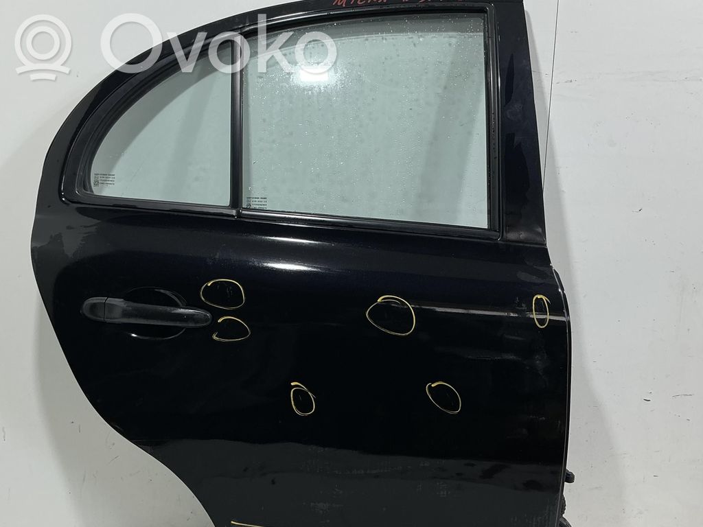 Nissan Micra Puerta trasera 