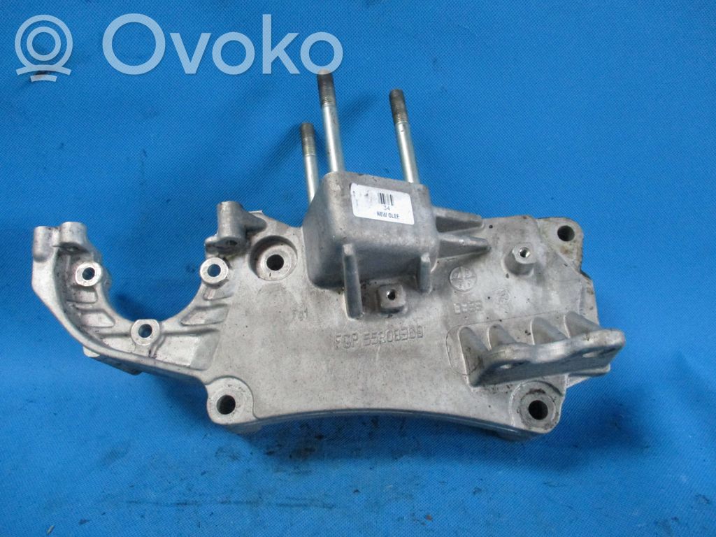 Fiat Doblo Engine mounting bracket 