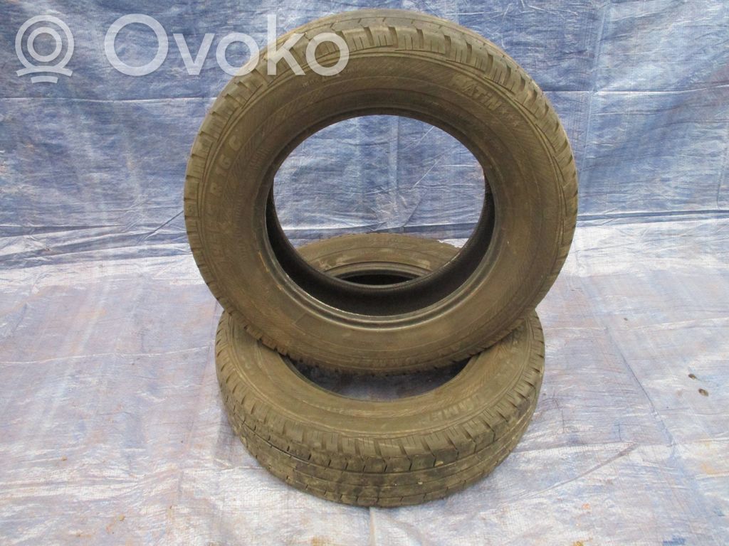 Neumático de verano R16 C