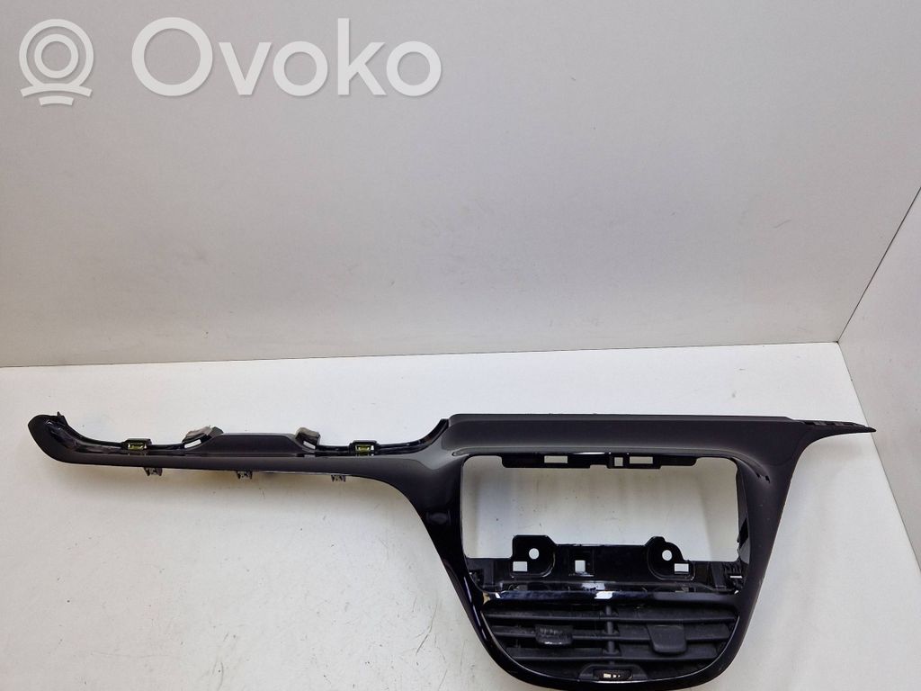 Peugeot 208 I Element deski rozdzielczej / środek 