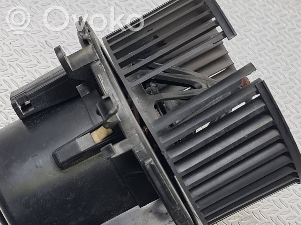 Renault Master II Mazā radiatora ventilators 