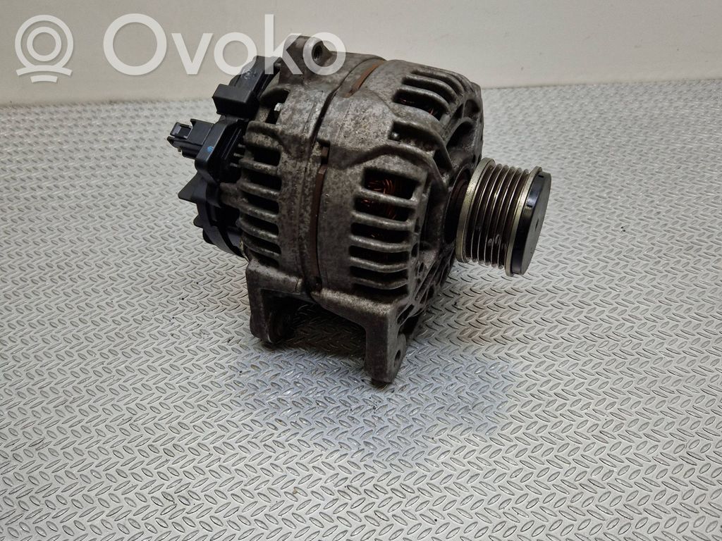 Renault Clio III Ģenerators 