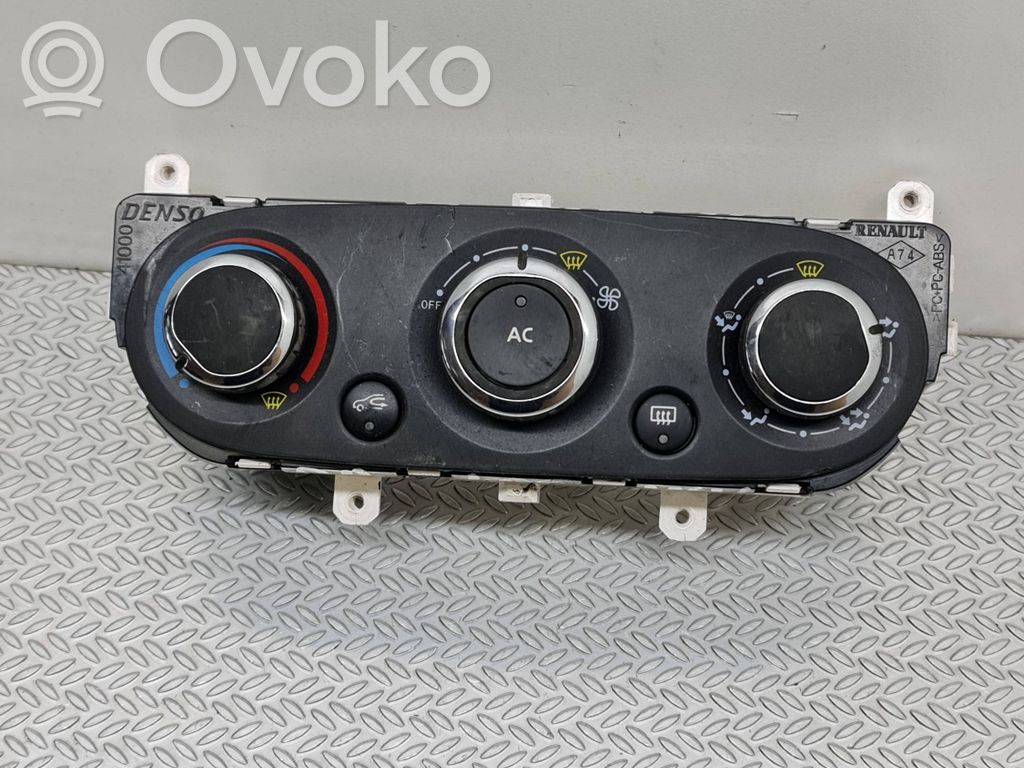 Renault Clio IV Oro kondicionieriaus/ klimato/ pečiuko valdymo blokas (salone) 