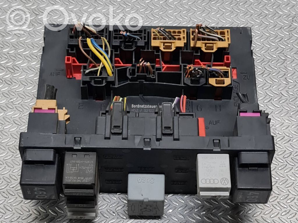 Volkswagen PASSAT B6 Comfort/convenience module 