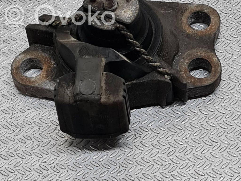 Renault Clio II Engine mount bracket 