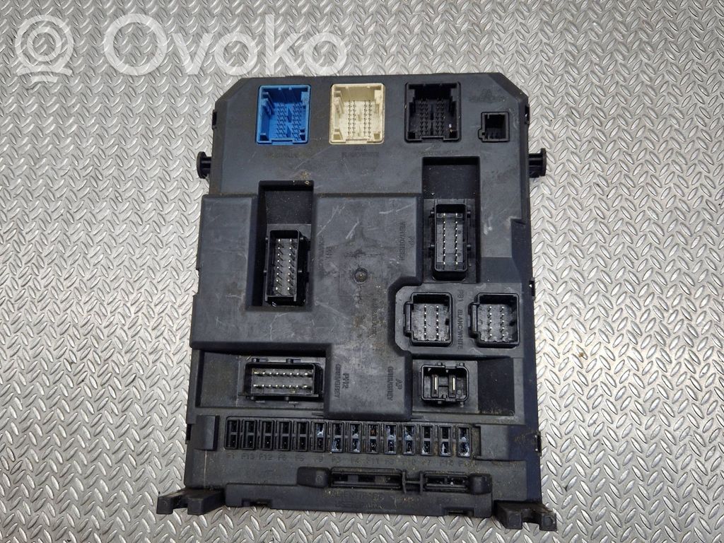 Peugeot 208 I Fuse box set 