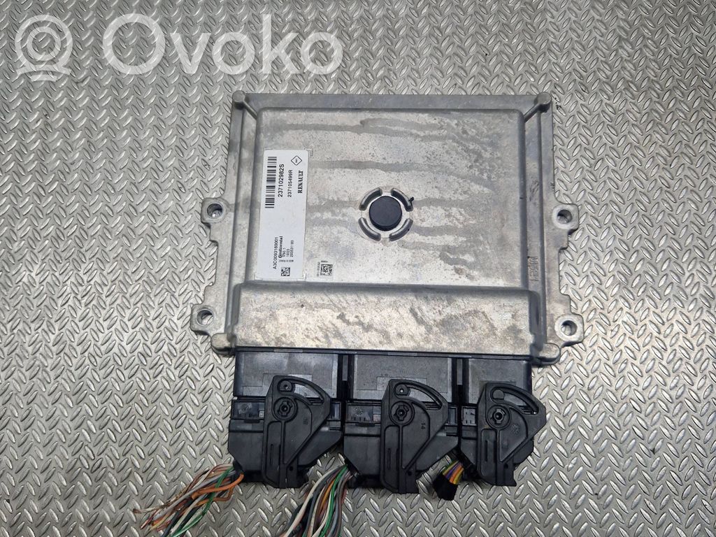 Renault Clio IV Engine control unit/module 