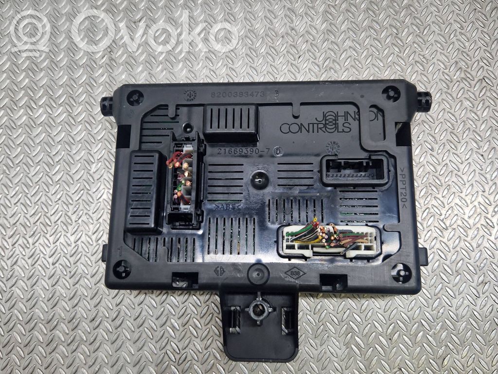 Renault Clio III Comfort/convenience module 