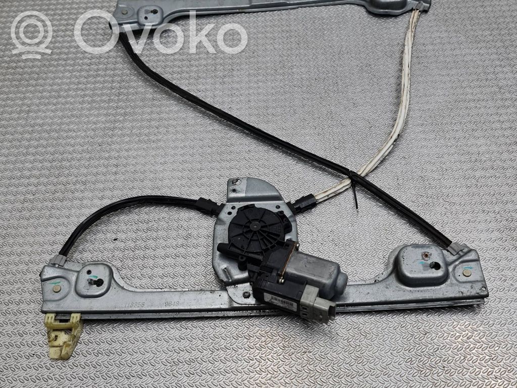 Peugeot 1007 Front door window regulator with motor 
