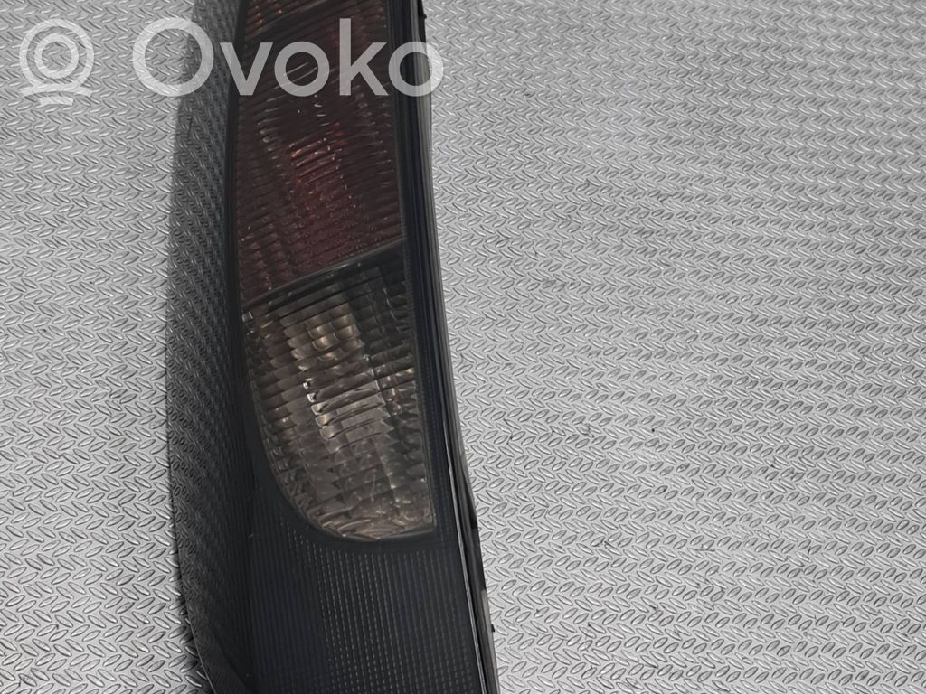 Opel Corsa C Aizmugurējais lukturis virsbūvē 