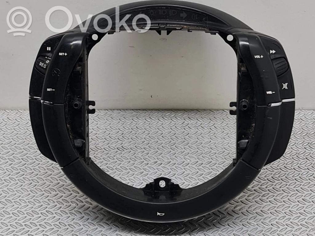 Citroen C4 I Steering wheel buttons/switches 