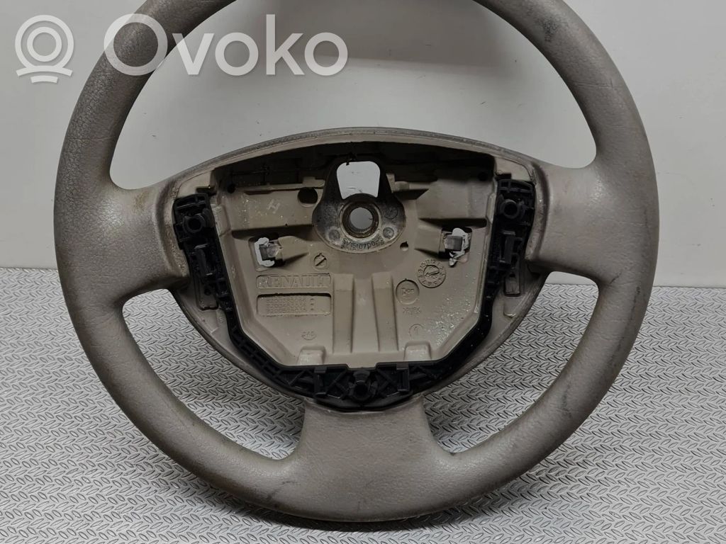 Renault Twingo II Ohjauspyörä 