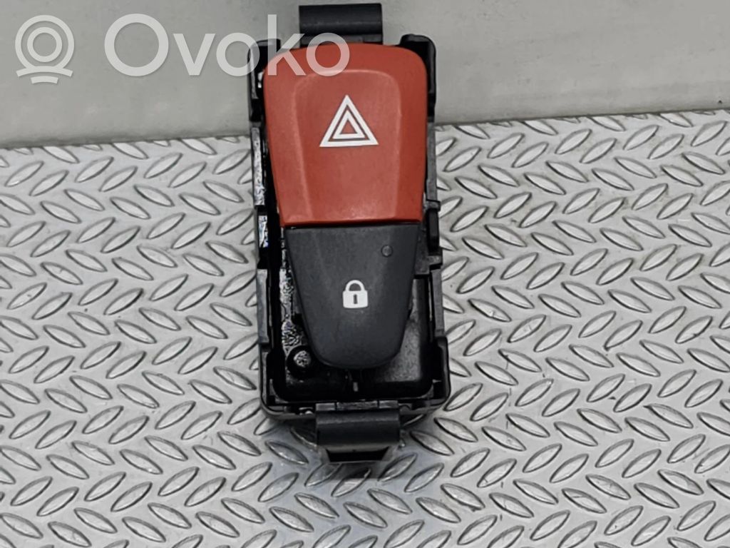 Renault Megane III Hazard light switch 