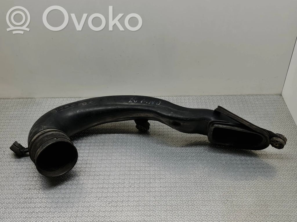 BMW 5 E39 Ilmanoton letku 