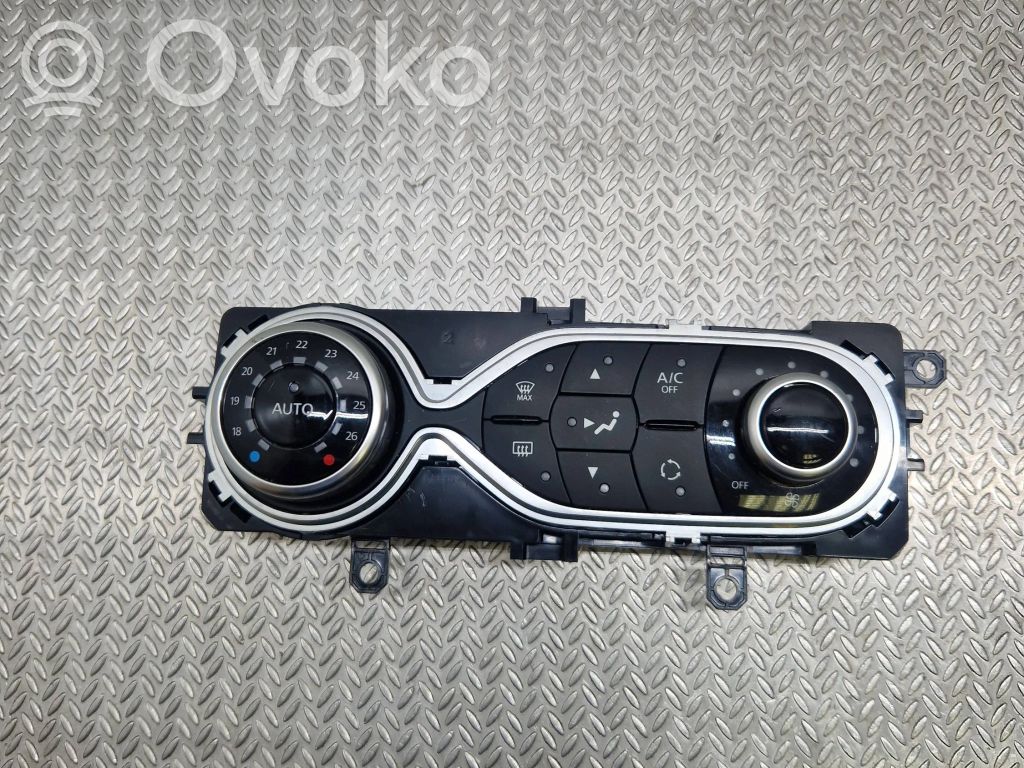 Renault Clio V Climate control unit 