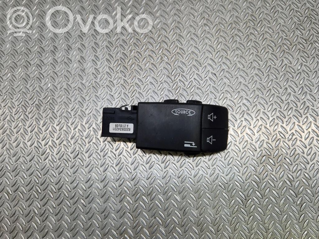 Renault Clio III Multifunctional control switch/knob 