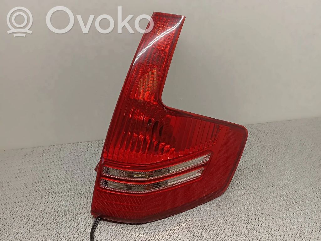 Citroen C4 I Задний фонарь в кузове 