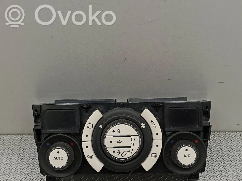 Citroen C3 Picasso Climate control unit 