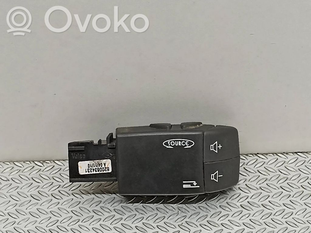 Renault Clio III Multifunctional control switch/knob 