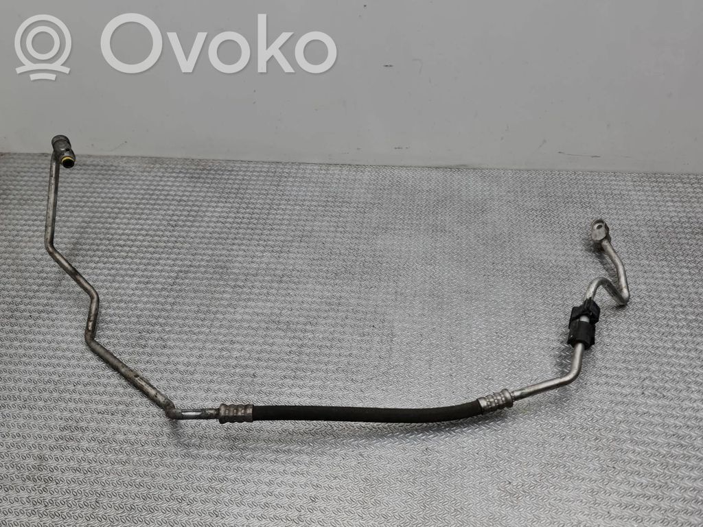 Ilmastointilaitteen putki (A/C)   9223320,52529410