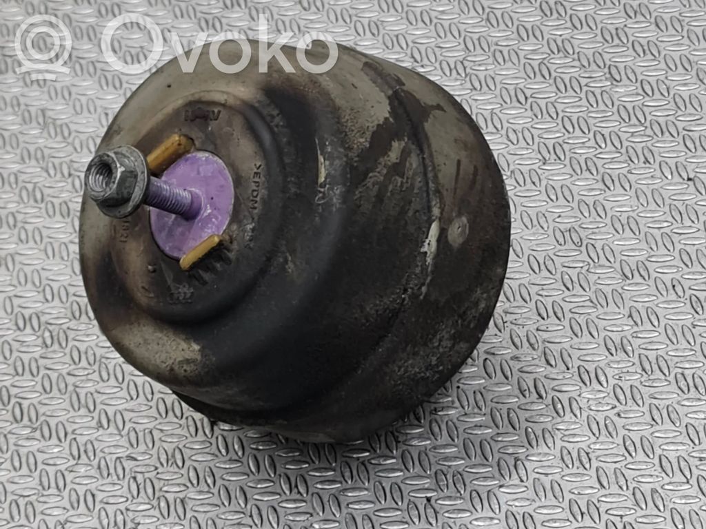 Audi A4 S4 B7 8E 8H Soporte de montaje del motor 