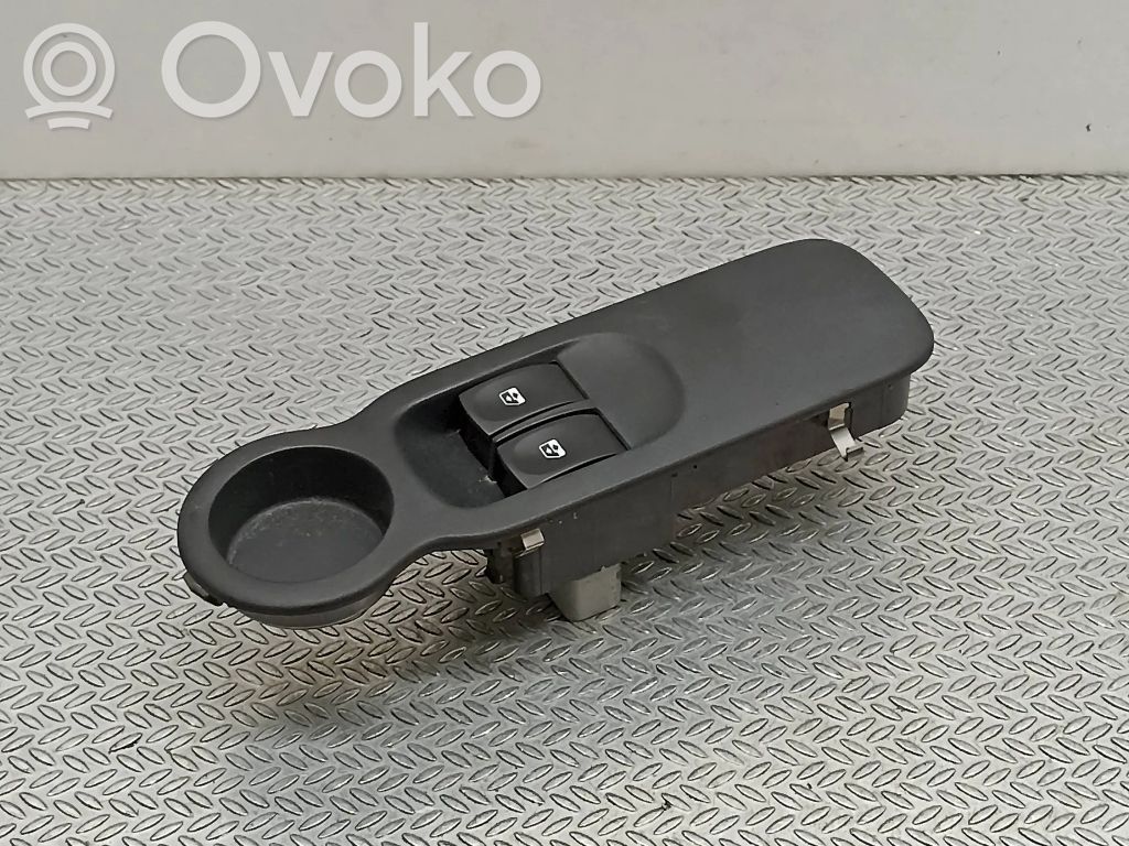 Renault Modus Electric window control switch 