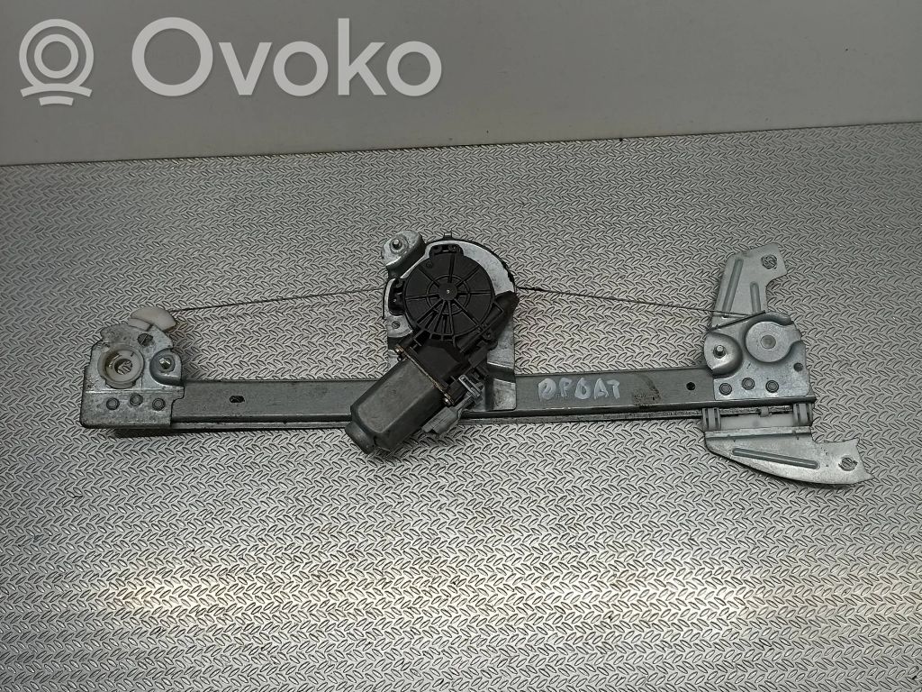 Toyota Aygo AB10 Elektryczny podnośnik szyby drzwi przednich 