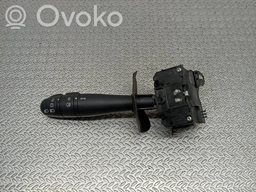 Renault Clio II Indicator stalk 