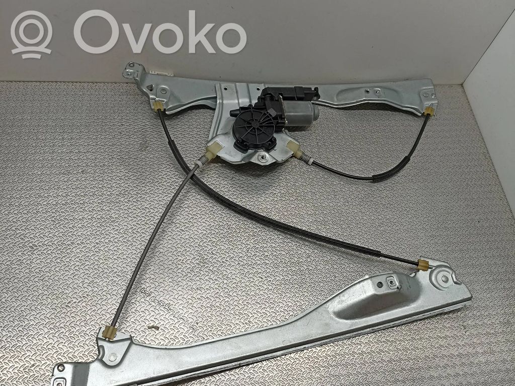 Renault Clio III Elektryczny podnośnik szyby drzwi przednich 