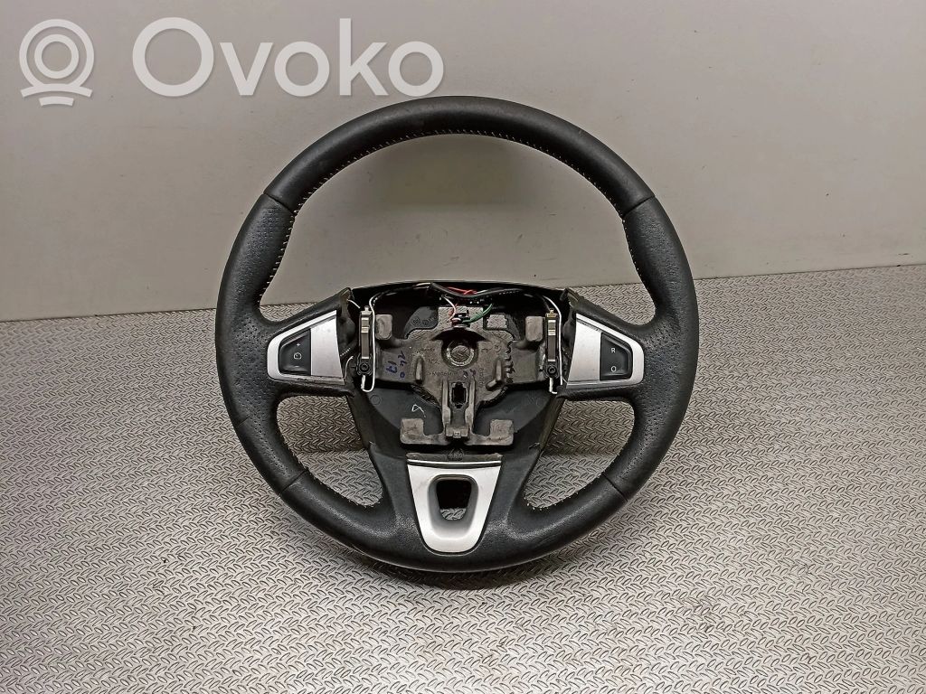Renault Megane III Ohjauspyörä 