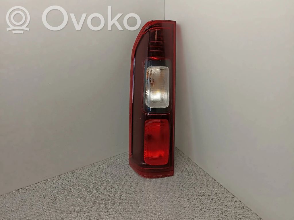 Renault Trafic III (X82) Lampa tylna 