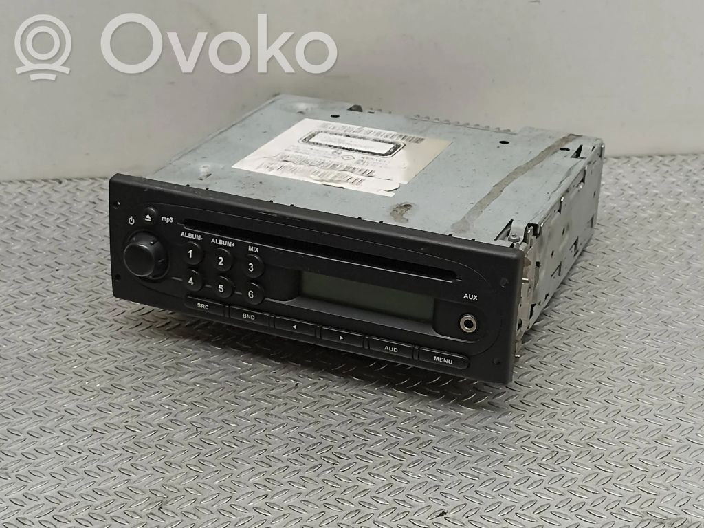 Dacia Duster Unitate principală radio/CD/DVD/GPS 