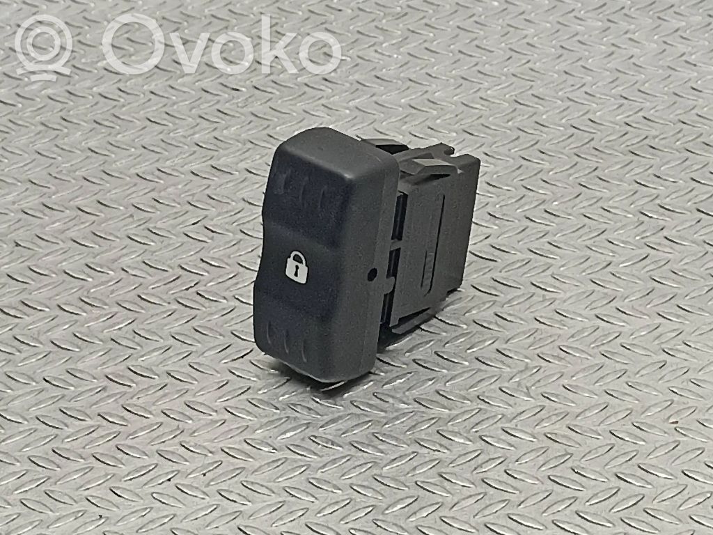 Dacia Logan I Central locking switch button 