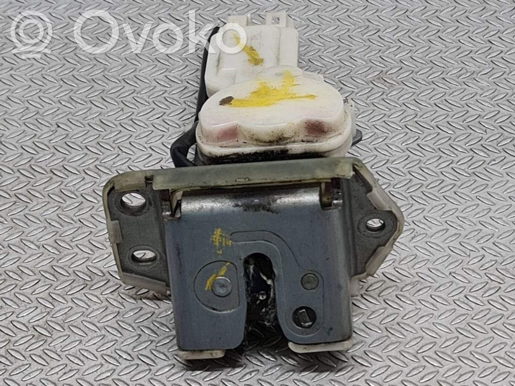 Suzuki Swift I Tailgate/trunk/boot lock/catch/latch 
