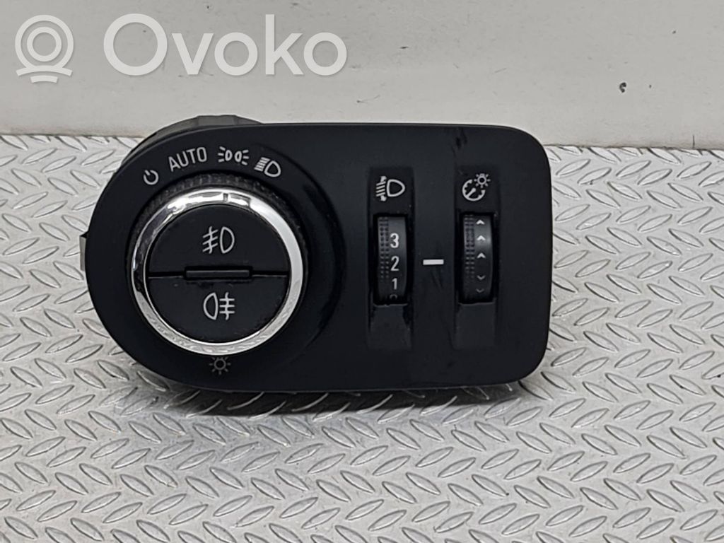 Opel Corsa D Light switch 
