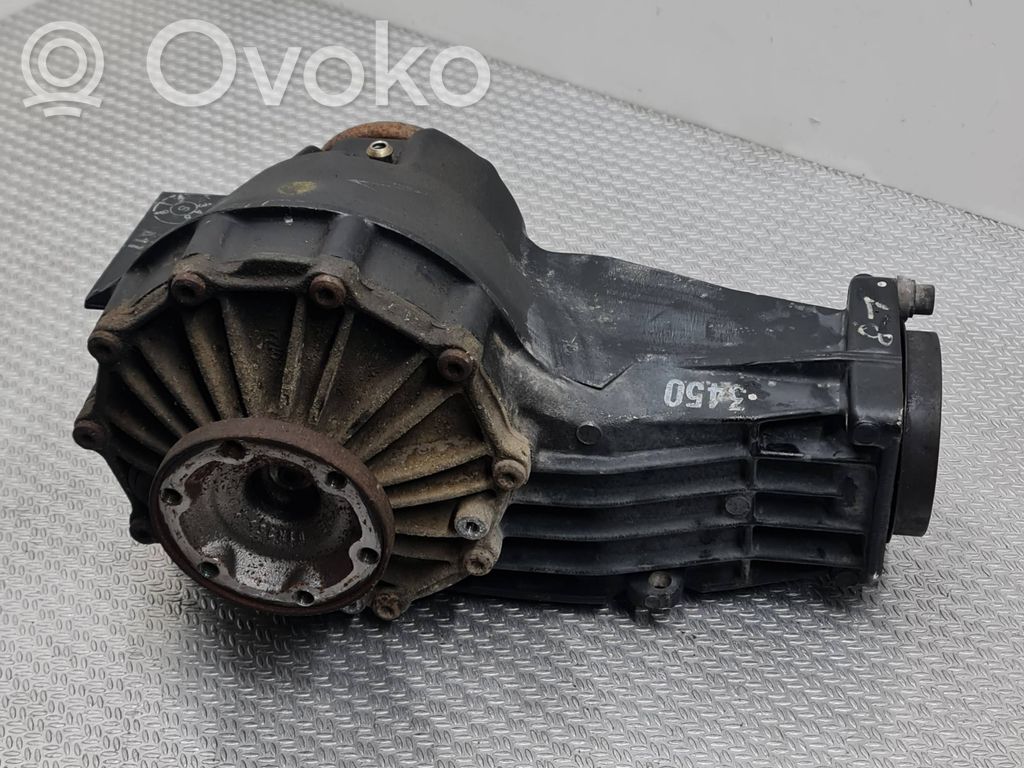 Audi A8 S8 D3 4E Galinis reduktorius 