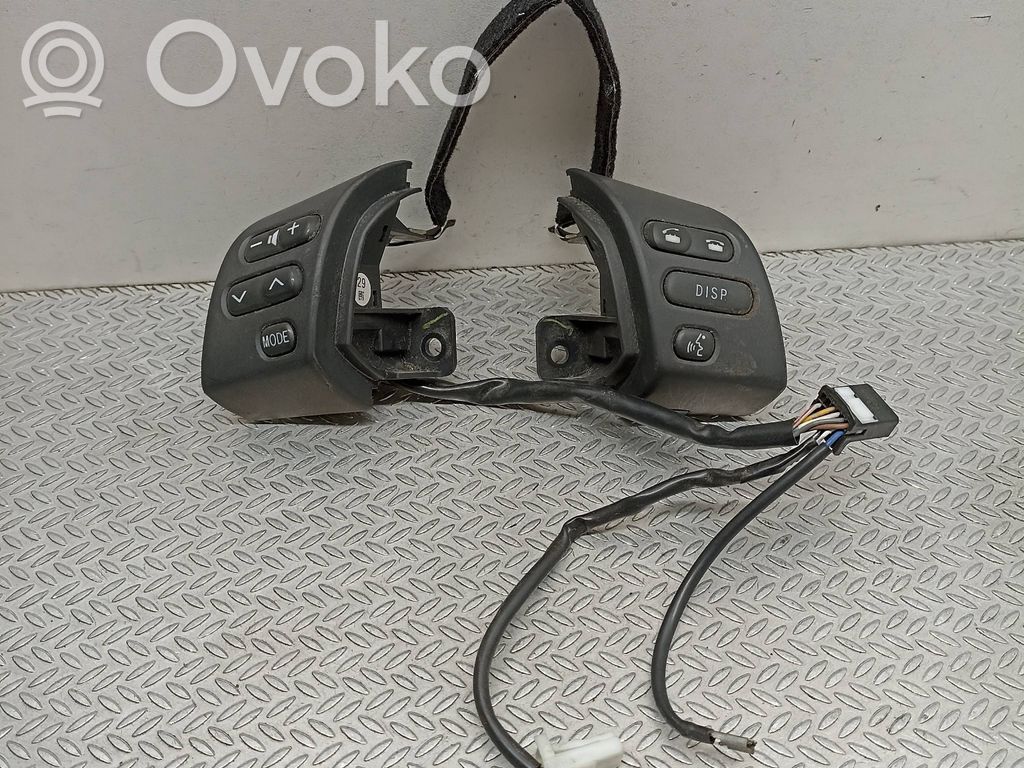 Toyota Corolla Verso AR10 Stūres pogas / slēdži 