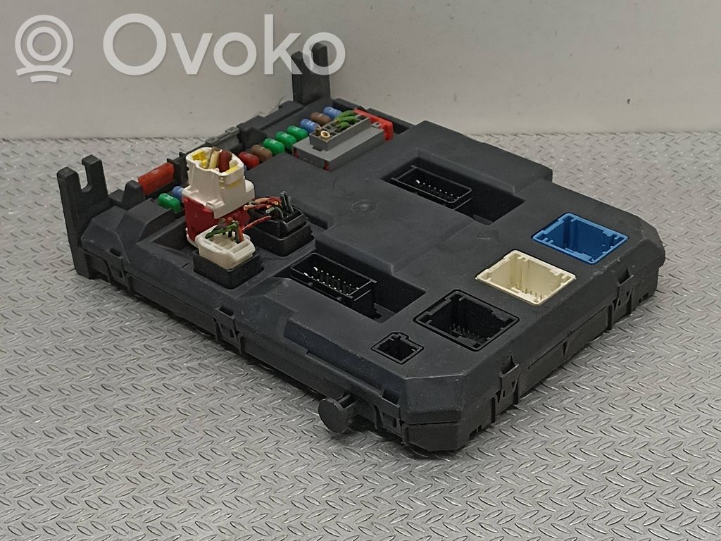 Citroen C3 Picasso Comfort/convenience module 