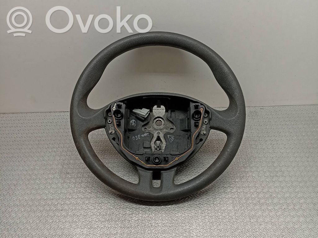 Renault Clio III Руль 