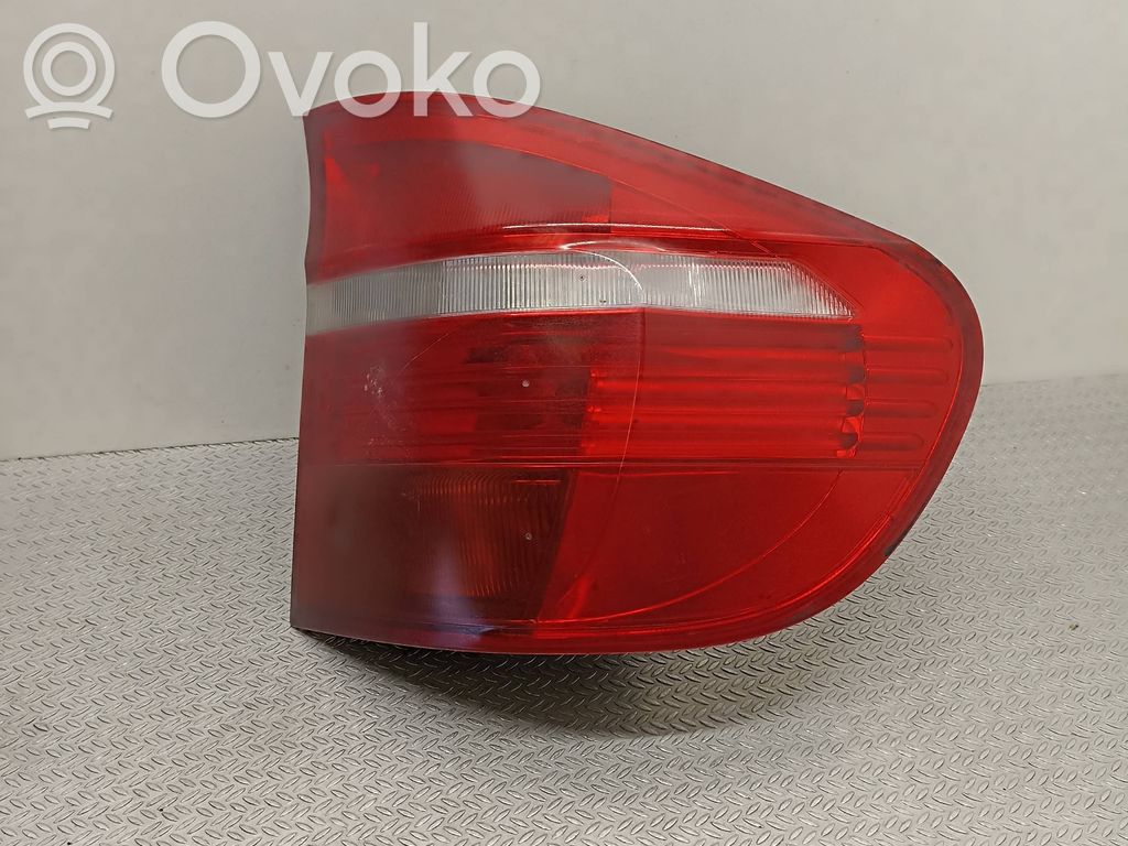 Rear/tail lights   7200818