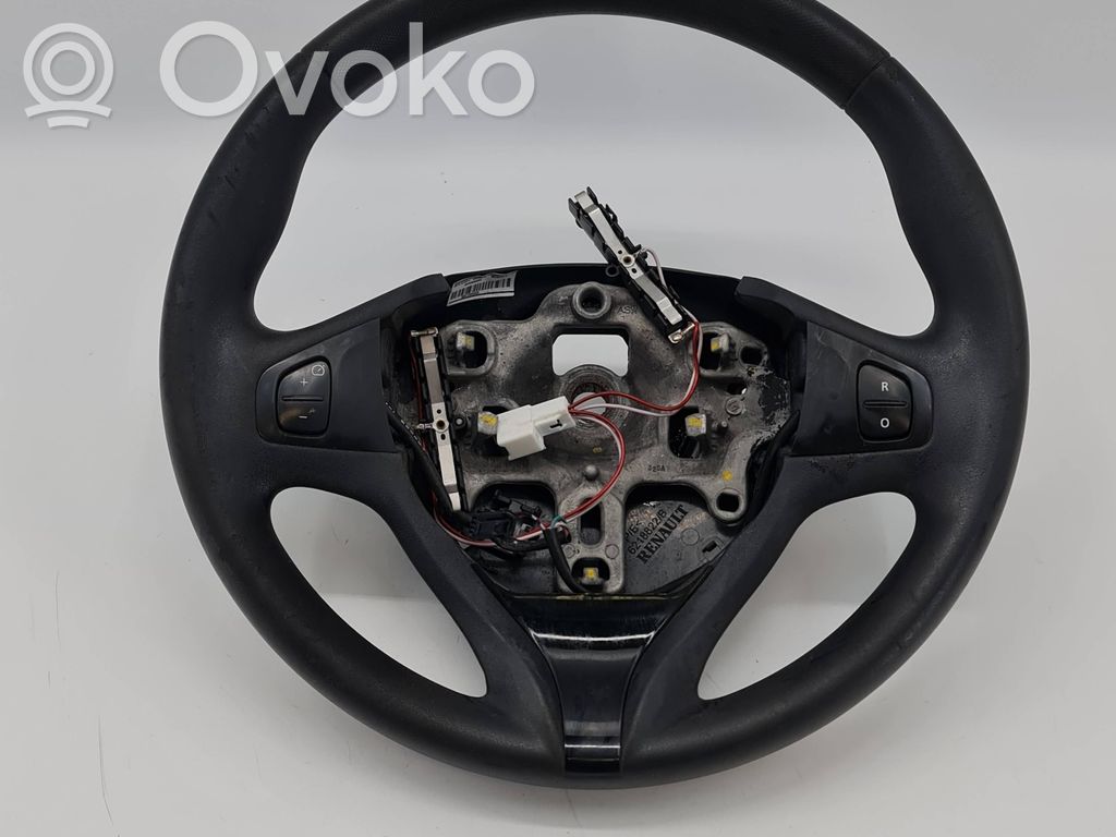 Renault Clio IV Volant 