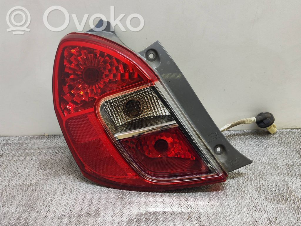 Suzuki Celerio Luz trasera/de freno 