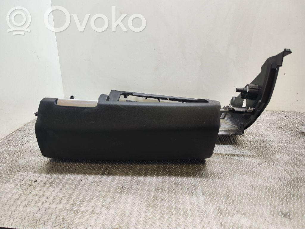 Citroen C5 Daiktadėžė 
