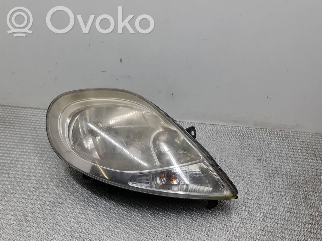Renault Trafic II (X83) Lampa przednia 