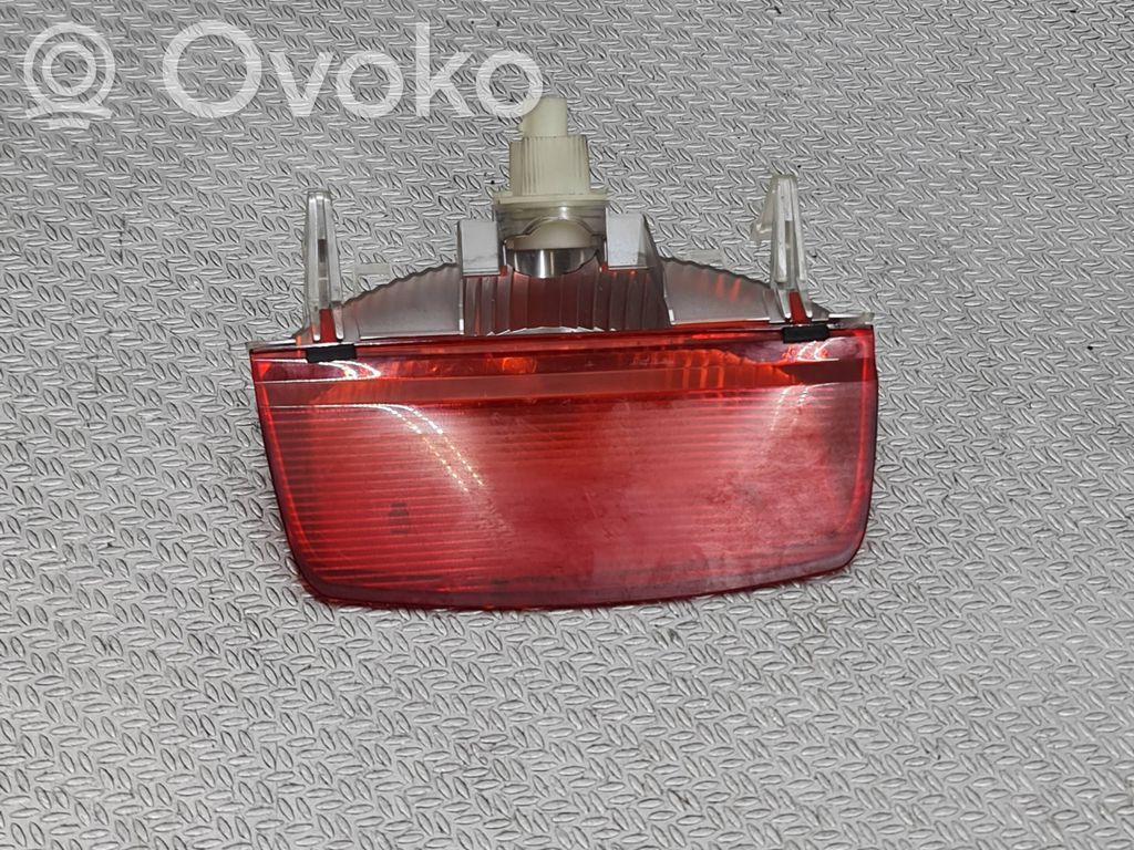 Nissan Micra Third/center stoplight 